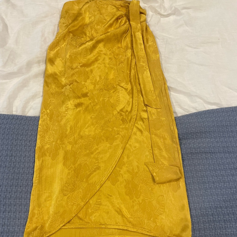 New condition Telurosa wrap skirt